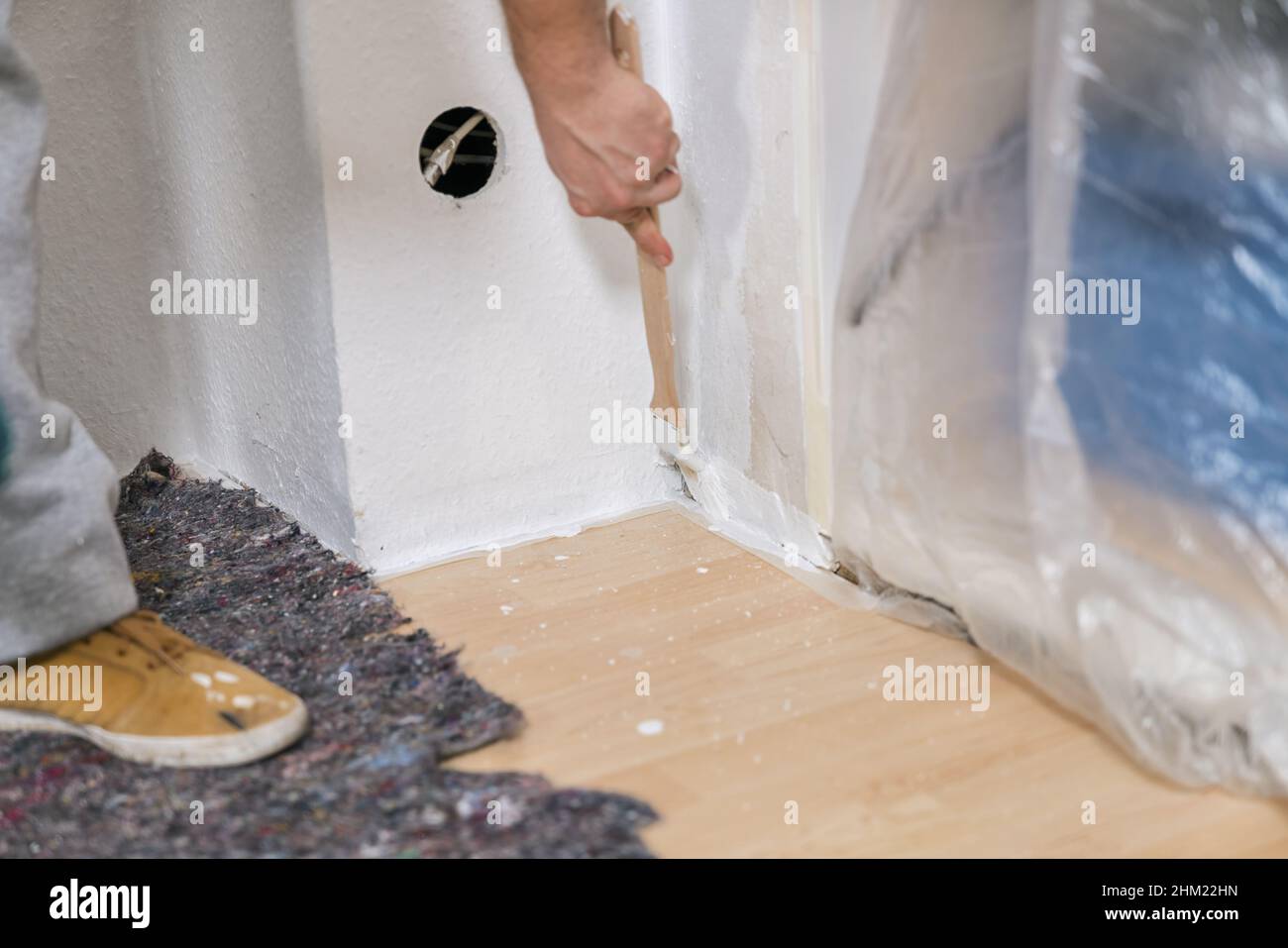 Paint yourself into a corner hires stock photography and images Alamy