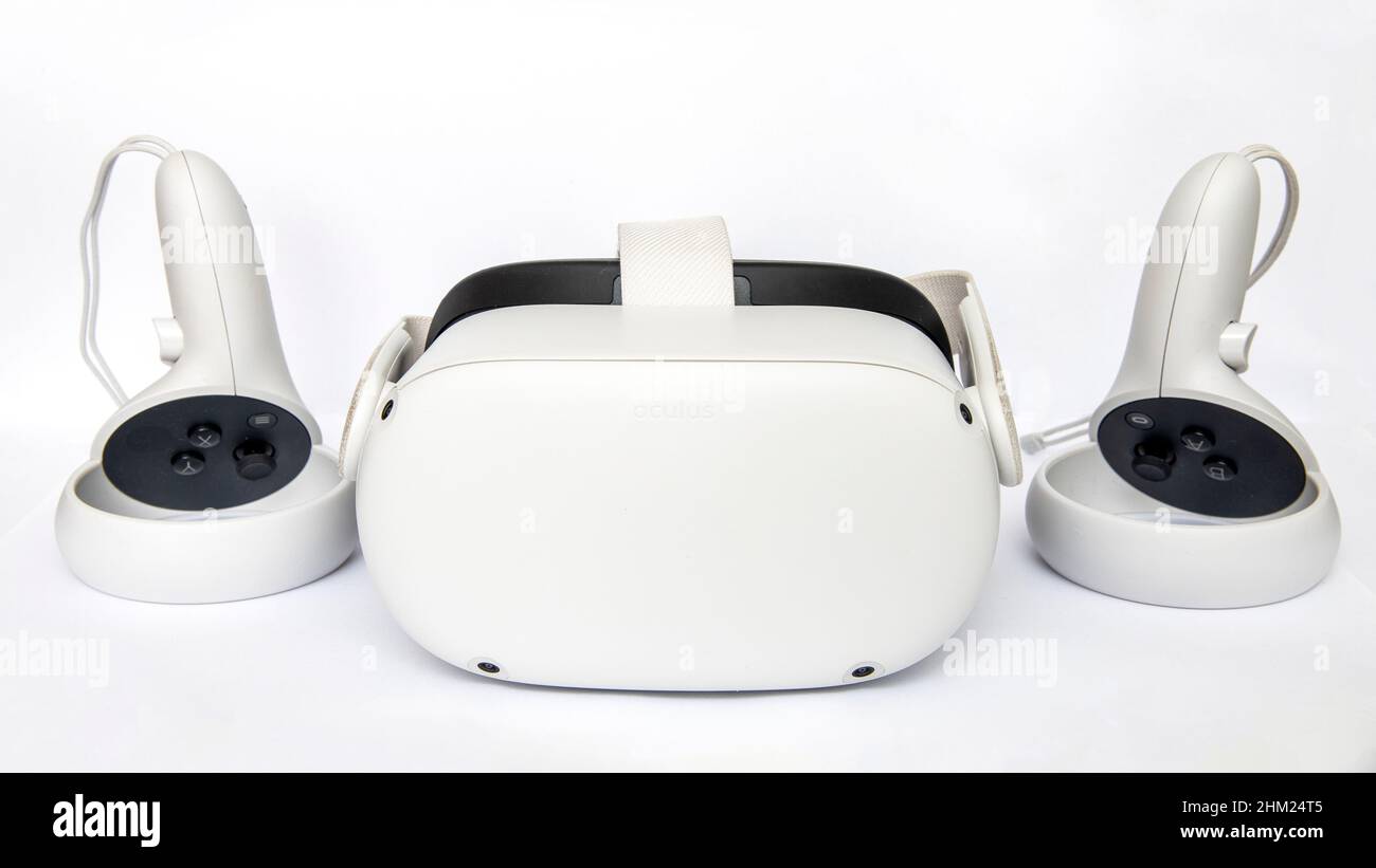 LEEDS, UK - 28 JANUARY 2022.  Metaverse Oculus Quest 2 VR Headset and controllers from Facebook Stock Photo