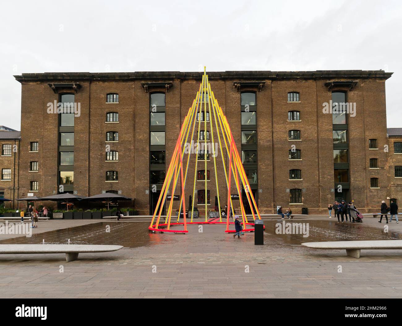 Front view of the Ual Central Saint Martins building in Granary Square London Stock Photo