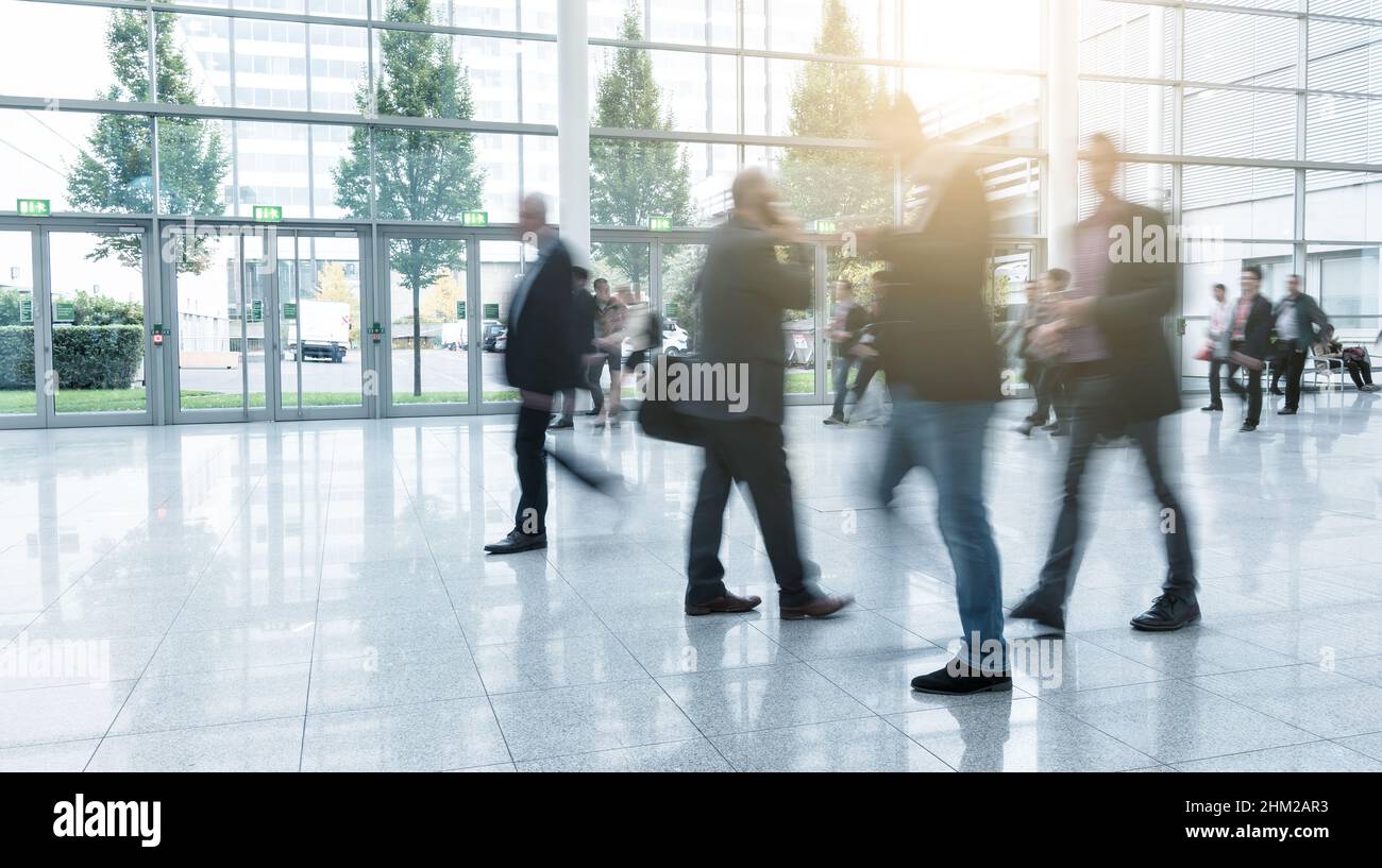 Walking business people trade hi-res stock photography and images - Alamy