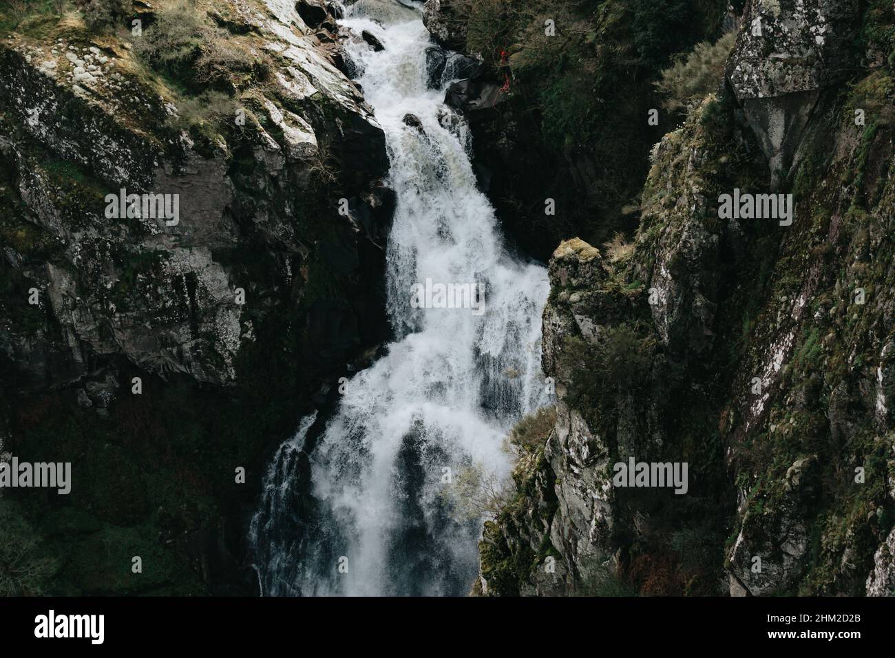 Super close up waterfall hi-res stock photography and images - Alamy