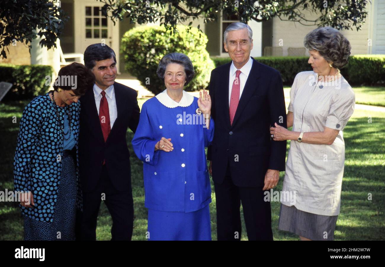 Stonewall Texas USA, 1988: Former First Lady Lady Bird Johnson (center) greets (from left) Kitty Dukakis, Democratic presidential candidate Michael Dukakis, vice presidential candidate Lloyd Bentsen and Beryl Bentsen at the LBJ family ranch during a campaign stop in central Texas. ©Bob Daemmrich Stock Photo