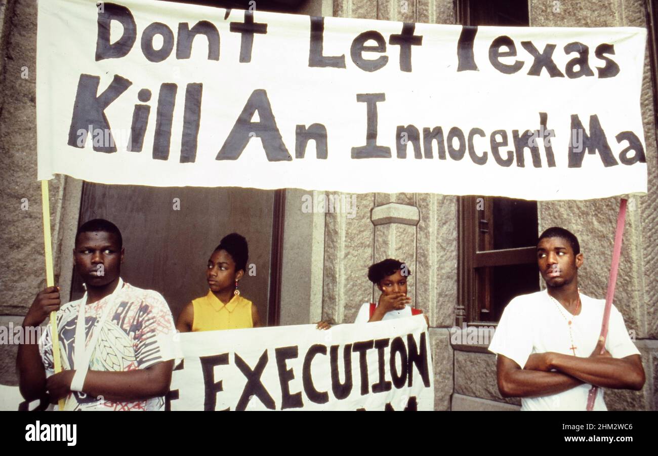 Austin, Texas USA  1993: Protest at the Texas Capitol against the execution of convicted murderer Gary Graham, on death row for a 1981 murder. Despite the protests and many questions about Graham's innocence, he was executed by the state in June, 2000. ©Bob Daemmrich Stock Photo