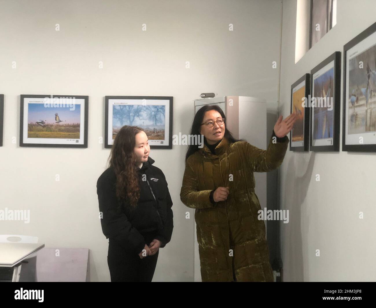 Хизер Брук порно онлайн көру Орыс әйелді үш әтеш сипатқа алады