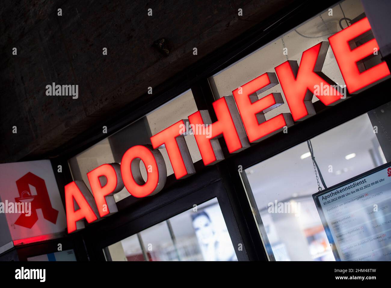 07 February 2022, Berlin: The pharmacy at Bahnhof Zoo has 'Apotheke' written all over it. In Berlin, the first pharmacies will be offering Corona vaccinations from next Tuesday. Photo: Christophe Gateau/dpa Stock Photo