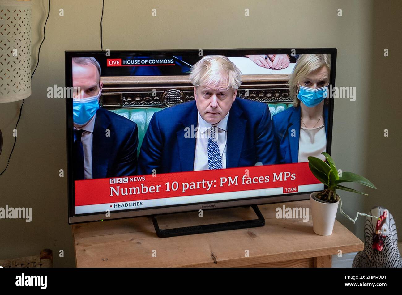 Prime Minister Boris Johnson on BBC news apologising to MPs in the Commons for breaking Covid rules with parties at 10 Downing Street. Stock Photo