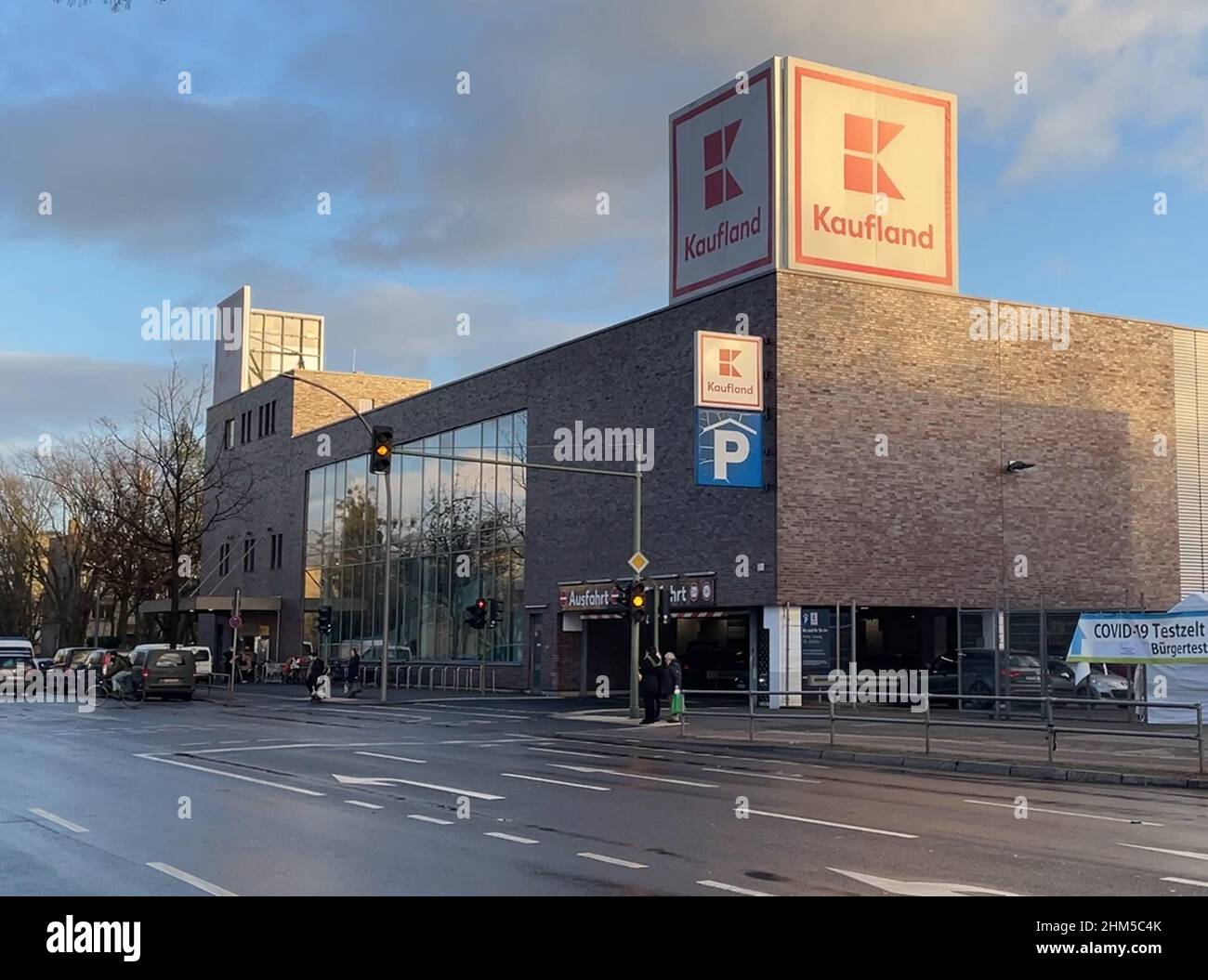 Kaufland store High Resolution Stock Photography and Images - Alamy