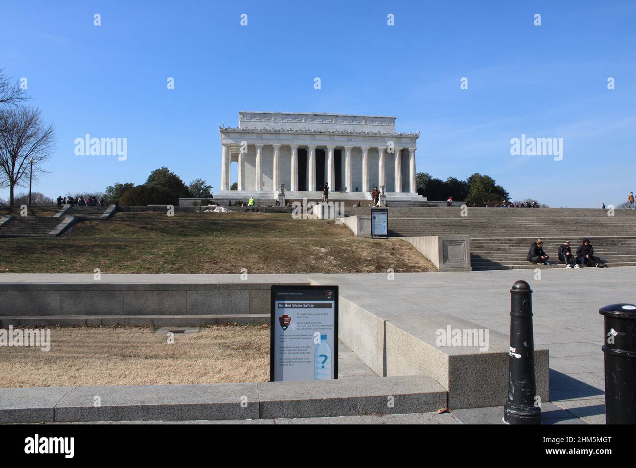 Advisory signs on the steps of the Lincoln Memorial Stock Photo