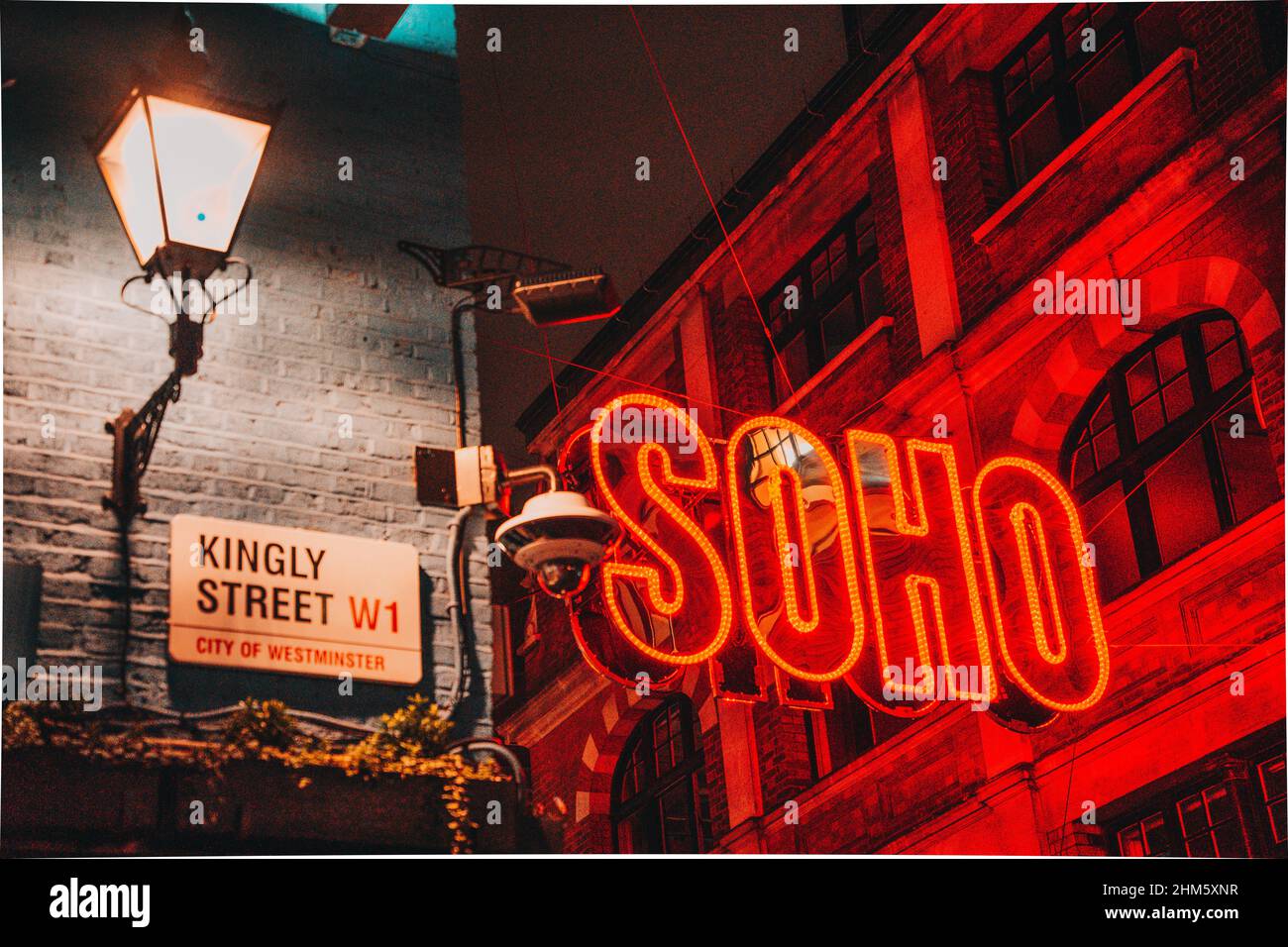 Nighttime lit up neon hi-res stock photography and images - Alamy