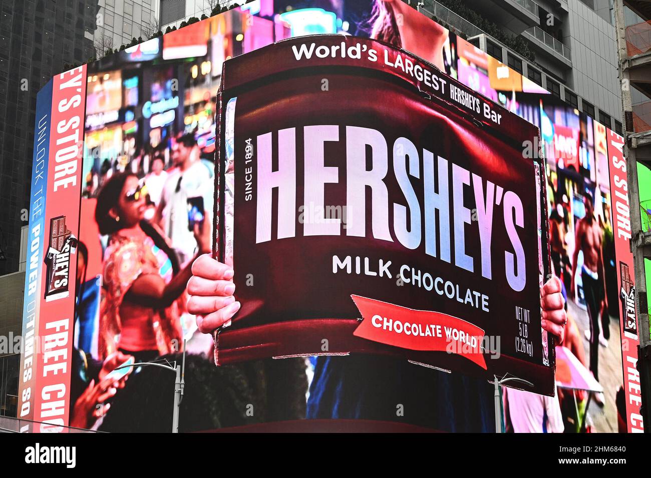 Hershey’s chocolate world times square High Resolution Stock
