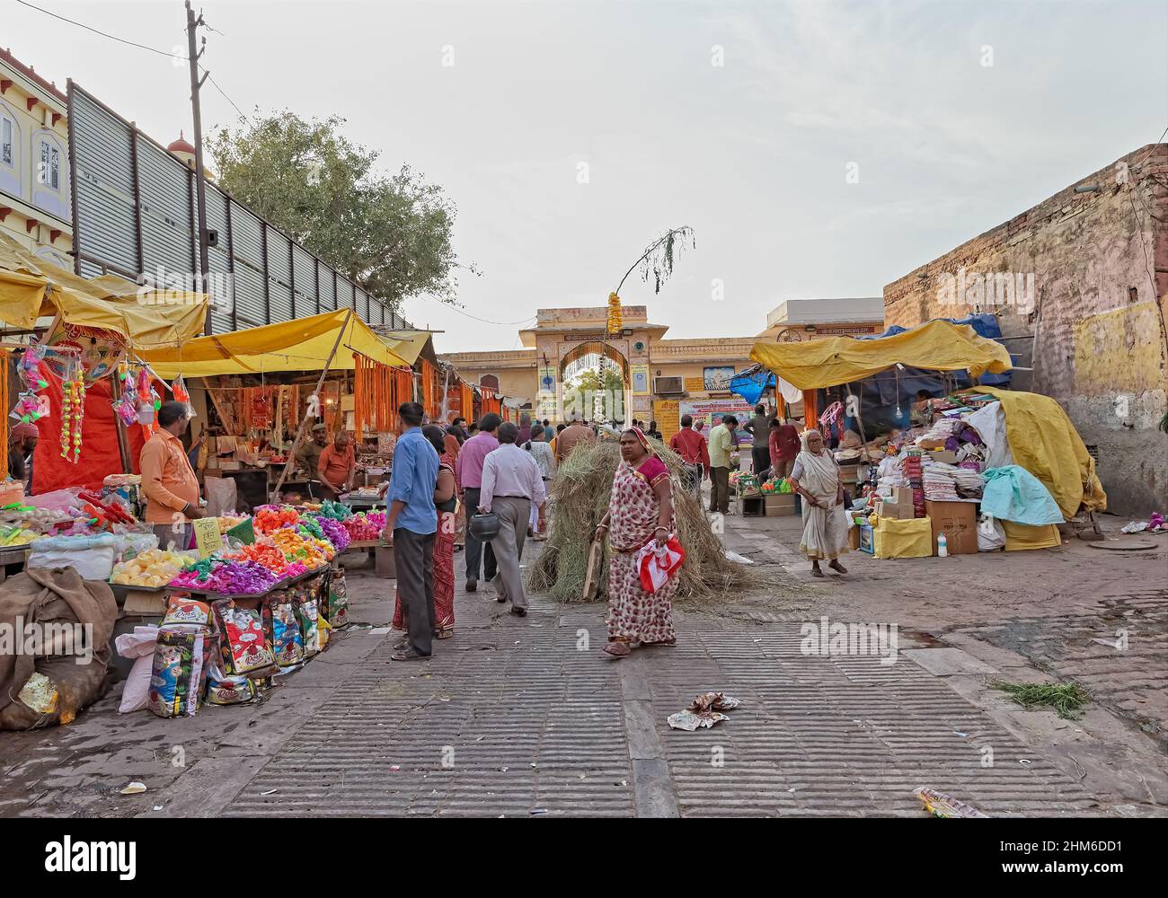 Jaipur people at street market in India Stock Photo Alamy