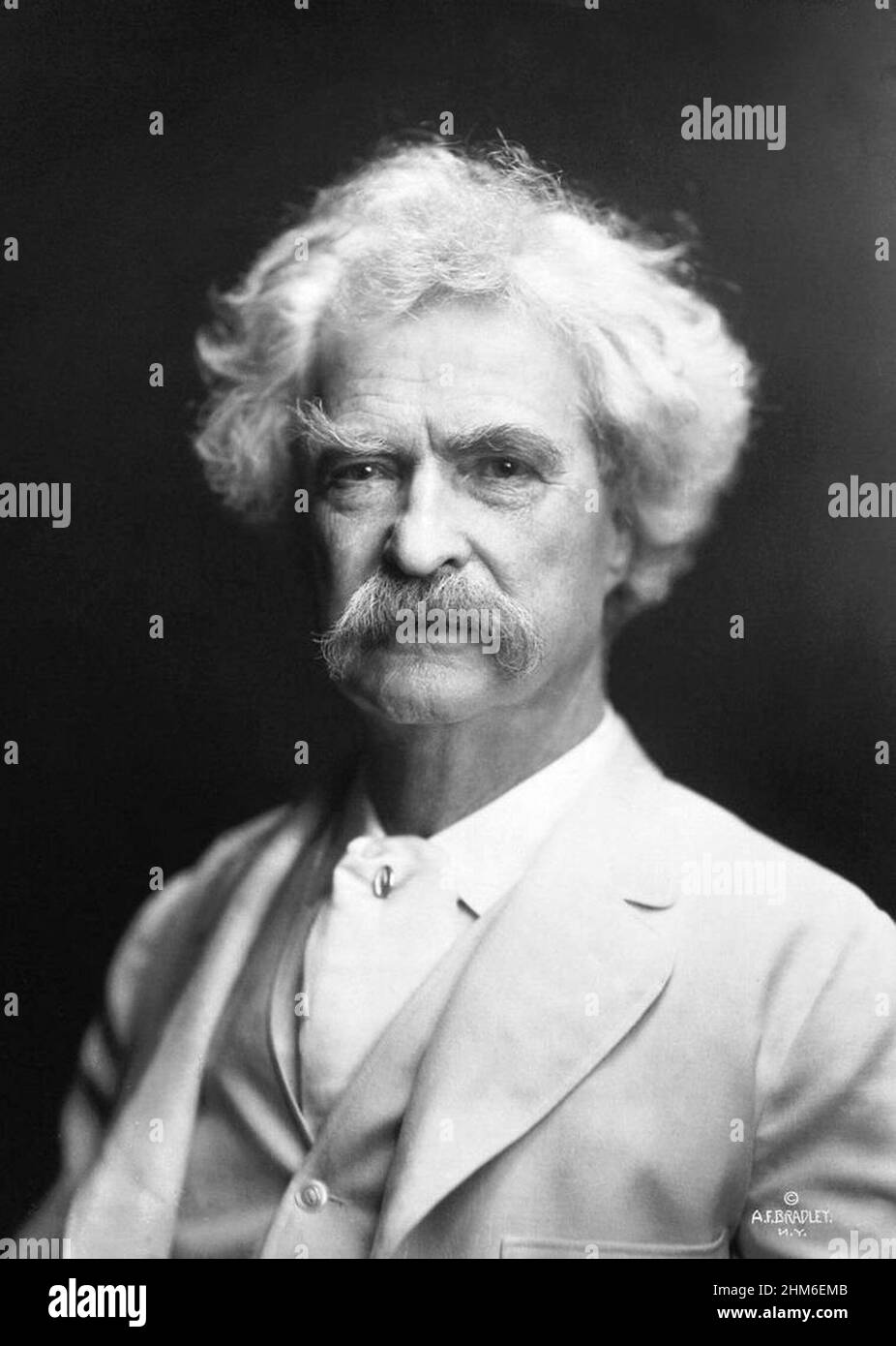 The american writer Mark Twain (real name Samuel Clemens), author of Tom Sawyer and Huckleberry Finn. Photo from 1907 when the author was 72. Stock Photo