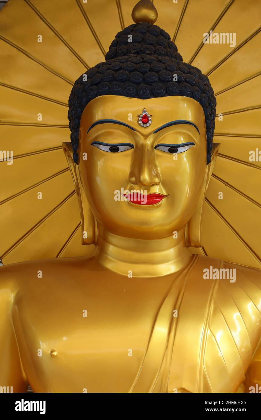 Buddha deity hi-res stock photography and images - Alamy