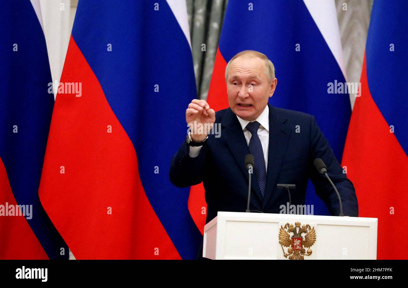 Moscow, Russia. 08th Feb, 2022. Russian president Vladimir Putin holds a joint press conference after meeting with his French counterpart in Moscow, Russia early on February 8, 2022. International efforts to defuse the standoff over Ukraine intensified with French President holding talks in Moscow and German Chancellor in Washington to coordinate policies as fears of a Russian invasion mount. Photo by Dominique Jacovides/Pool/ABACAPRESS.COM Credit: Abaca Press/Alamy Live News Stock Photo
