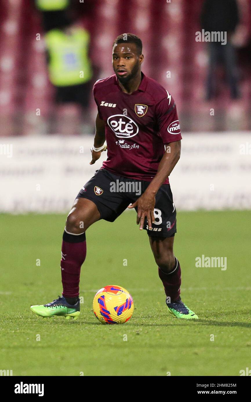 Salernitana's Malian midfielder Lassana Coulibaly controls the ball ...