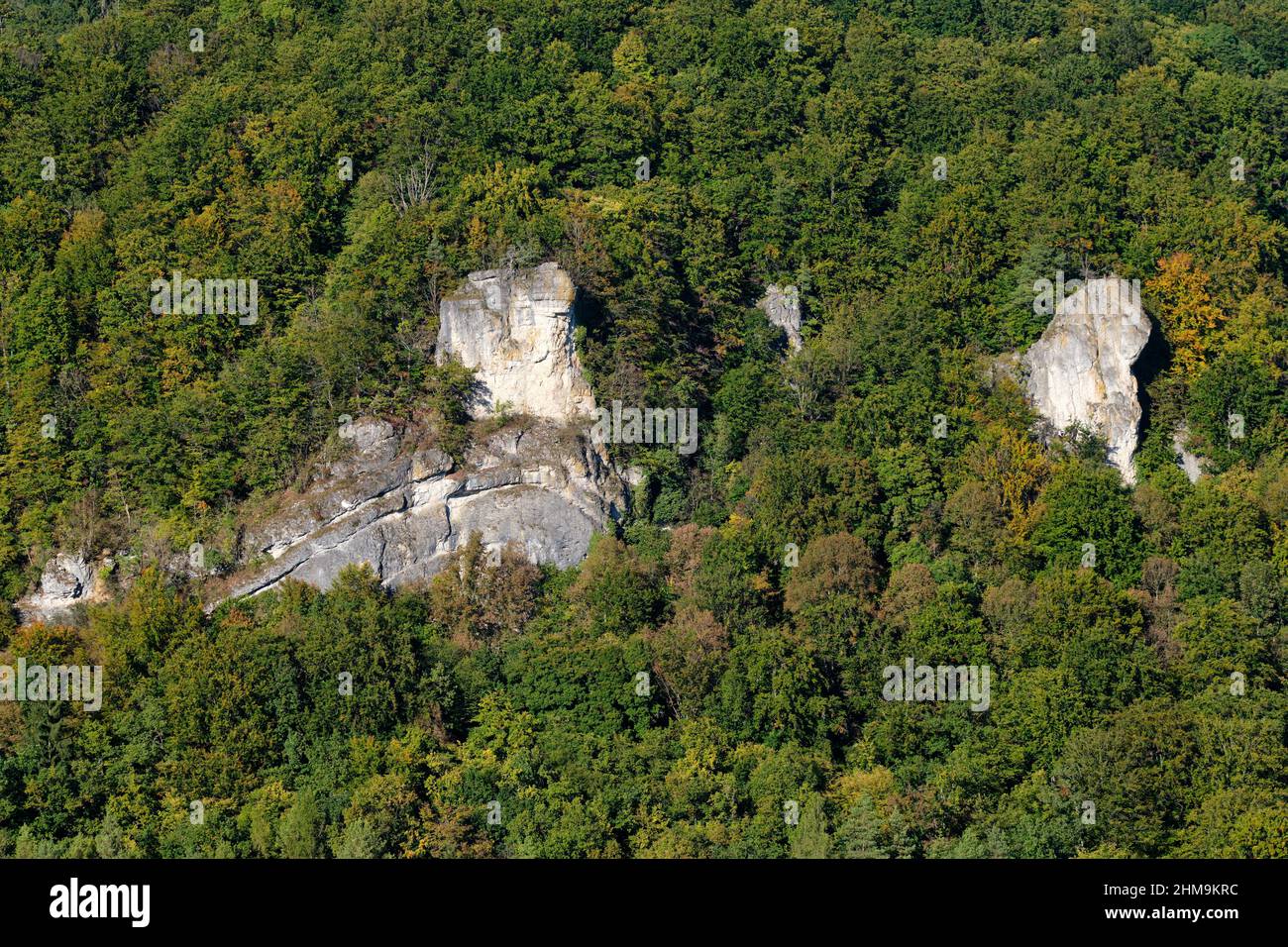 Beautiful rock formations in an autumn forest in the Franconian Switzerland. Seen in the Wiesenttal near Streitberg, Germany, in October Stock Photo