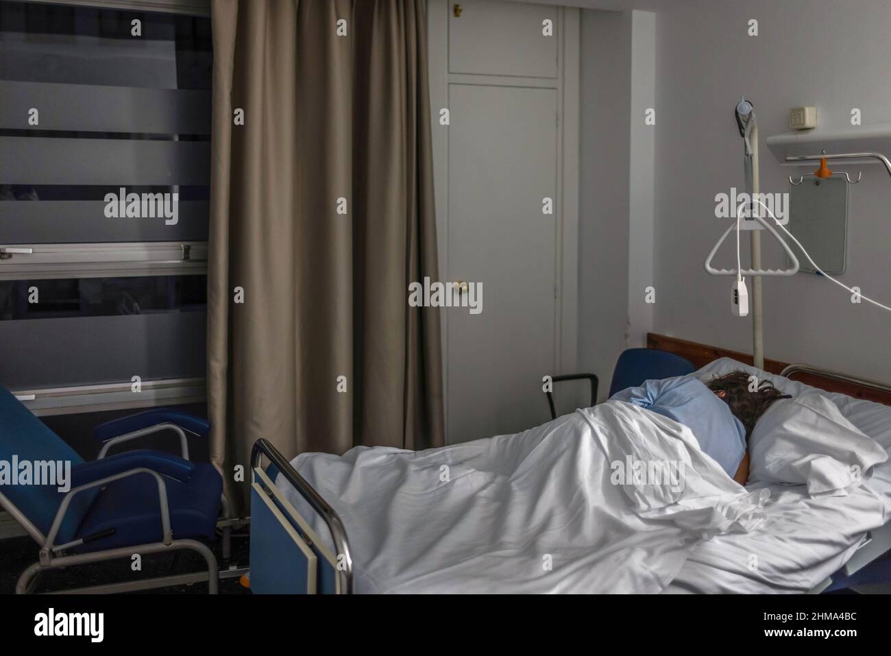 Hospital night patient hires stock photography and images Alamy