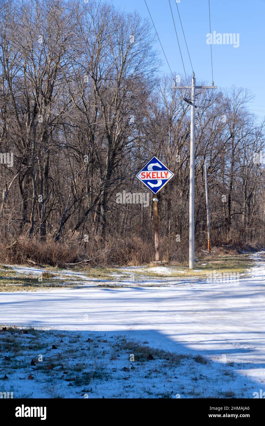 Hannibal, Missouri January 9, 2022 Abandoned Skelly gas station, on