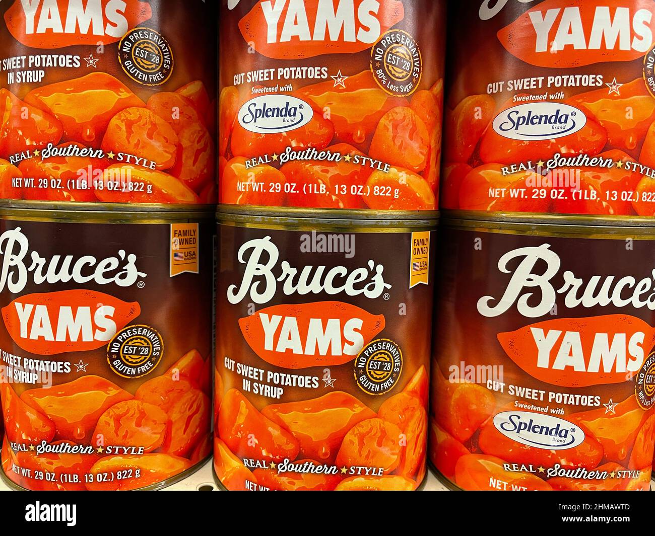 Grovetown, Ga USA - 01 01 22: Retail Grocery store shelves Bruces yams front facing Stock Photo