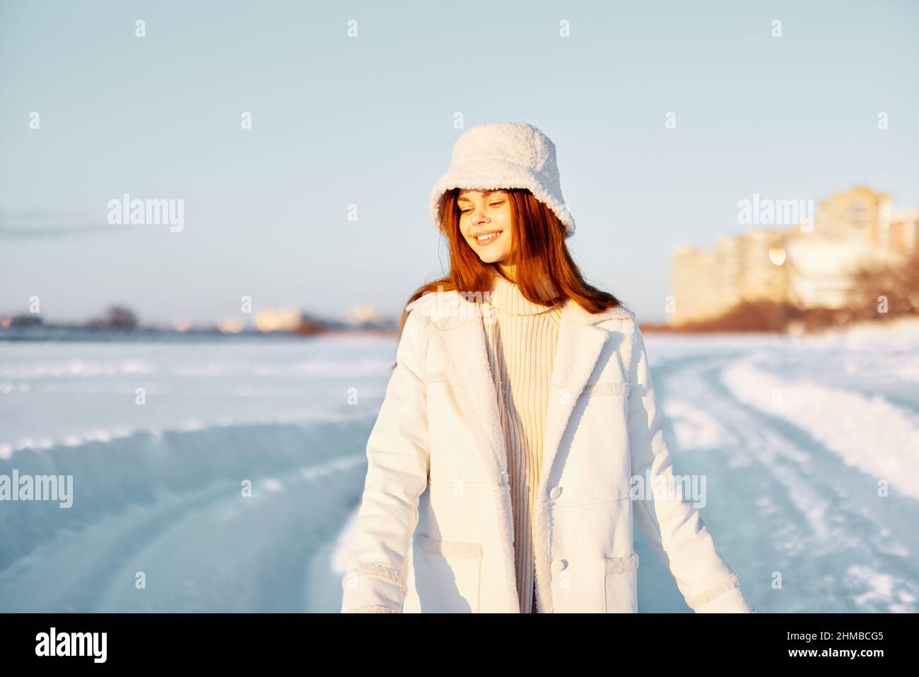 Woman running coat rear hi-res stock photography and images - Alamy