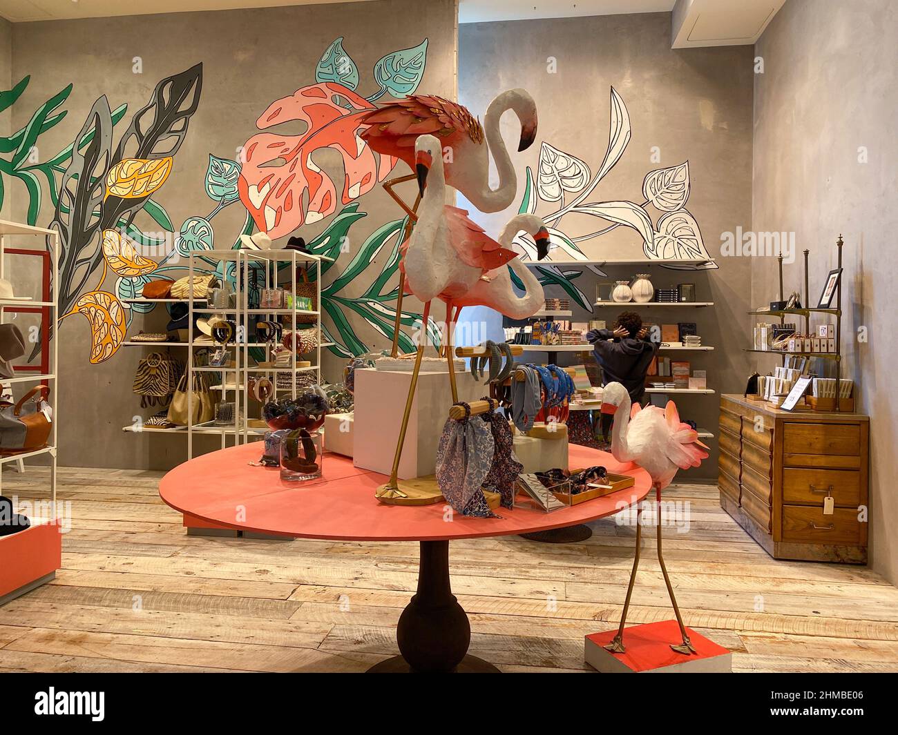 Orlando, FL USA -  February 29, 2020: The interior decor with Pink Flamingos and hair ties for sale at an Anthropologie store at an outdoor mall in Or Stock Photo