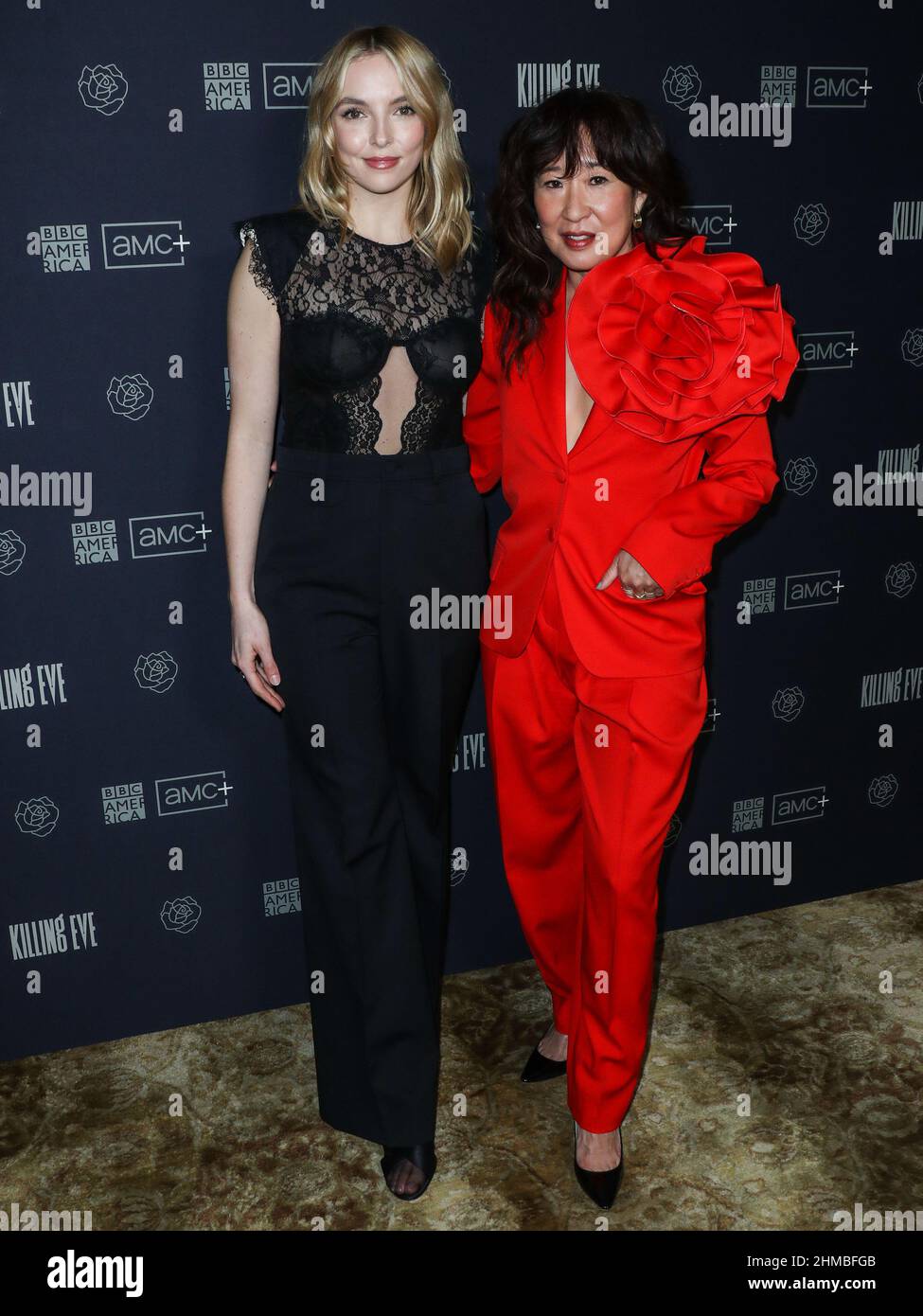 Beverly Hills, United States. 08th Feb, 2022. BEVERLY HILLS, LOS ANGELES, CALIFORNIA, USA - FEBRUARY 08: Actresses Jodie Comer and Sandra Oh attend the Photo Call For BBC's 'Killing Eve' Season Four which premieres on BBC AMERICA and AMC  on Sunday, February 27 held at the The Peninsula Beverly Hills Hotel on February 8, 2022 in Beverly Hills, Los Angeles, California, United States. (Photo by Xavier Collin/Image Press Agency) Credit: Image Press Agency/Alamy Live News Stock Photo