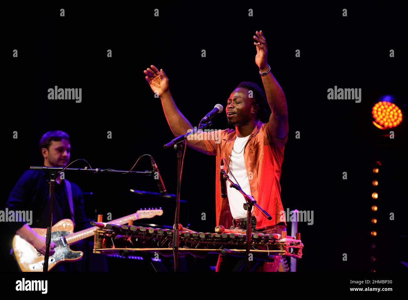 Glasgow Scotland, 5th February 2022. N’famady Kouyaté, Guinea west Africa multi-instrumentalist musician, performed at the Glasgow Theatre Royal at Ce Stock Photo