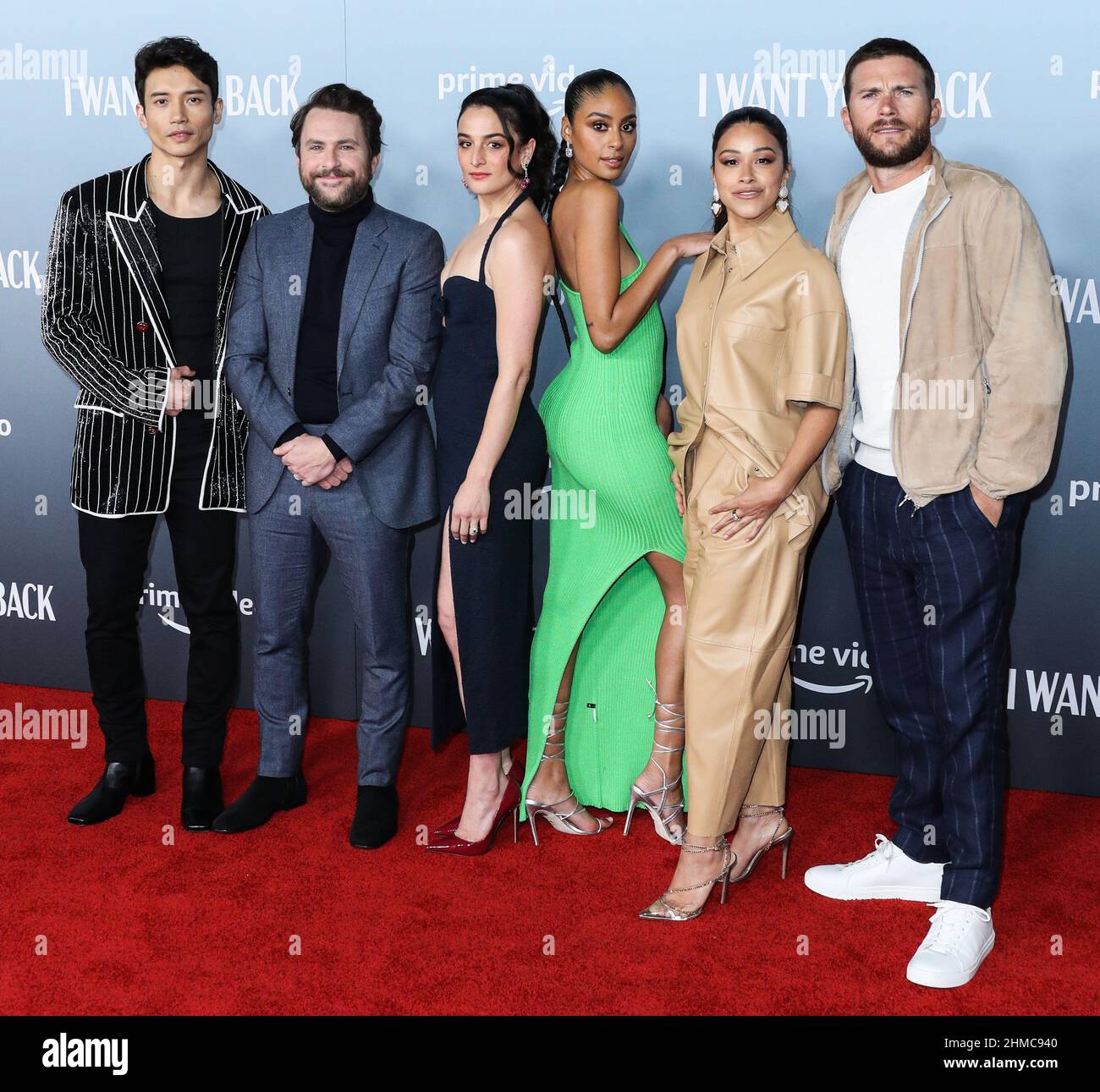 Los Angeles, United States. 08th Feb, 2022. LOS ANGELES, CALIFORNIA, USA - FEBRUARY 08: Actors Manny Jacinto, Charlie Day, Jenny Slate, Clark Backo, Gina Rodriguez and Scott Eastwood arrive at the Los Angeles Premiere Of Amazon Prime's 'I Want You Back' held at ROW DTLA on February 8, 2022 in Los Angeles, California, United States. (Photo by Xavier Collin/Image Press Agency) Credit: Image Press Agency/Alamy Live News Stock Photo