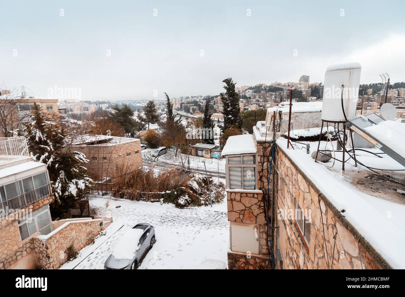 27-01-2022. jerusalem-israel. Jerusalem is covered in white snow in a ...