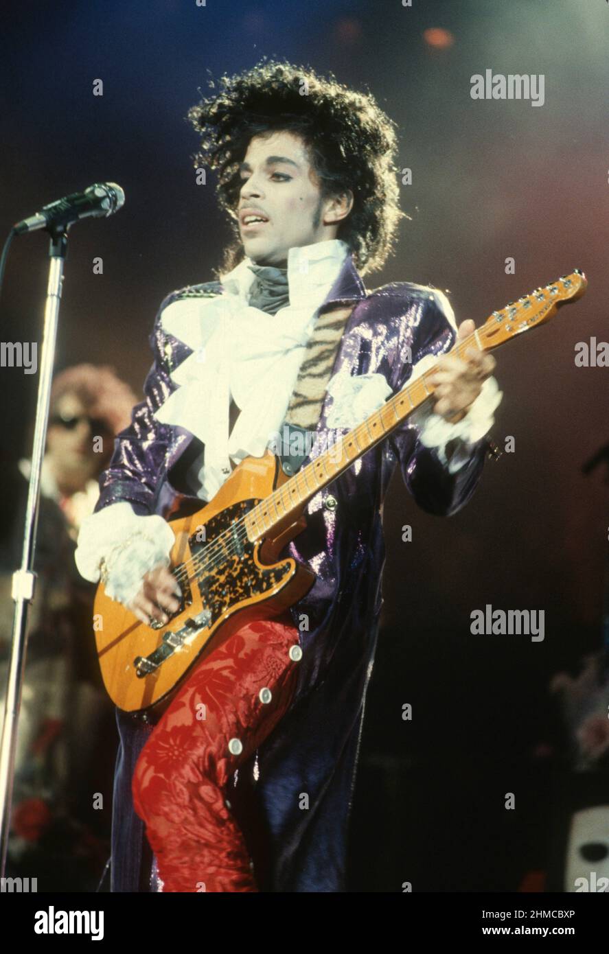 Prince purple rain tour hi-res stock photography and images - Alamy