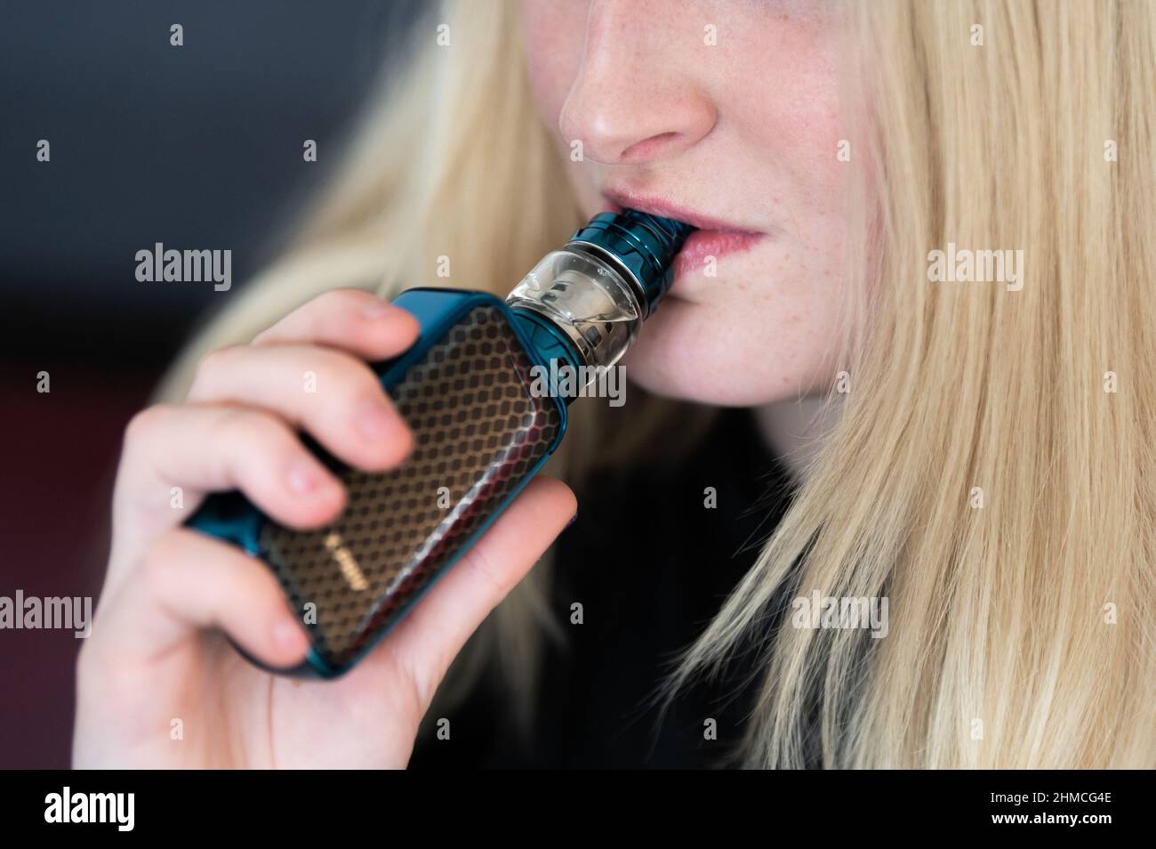 vape regler ZENX NFT Randm Tornado 15000 Puffs 15K Einweg Vape | E Zigarette main image 0