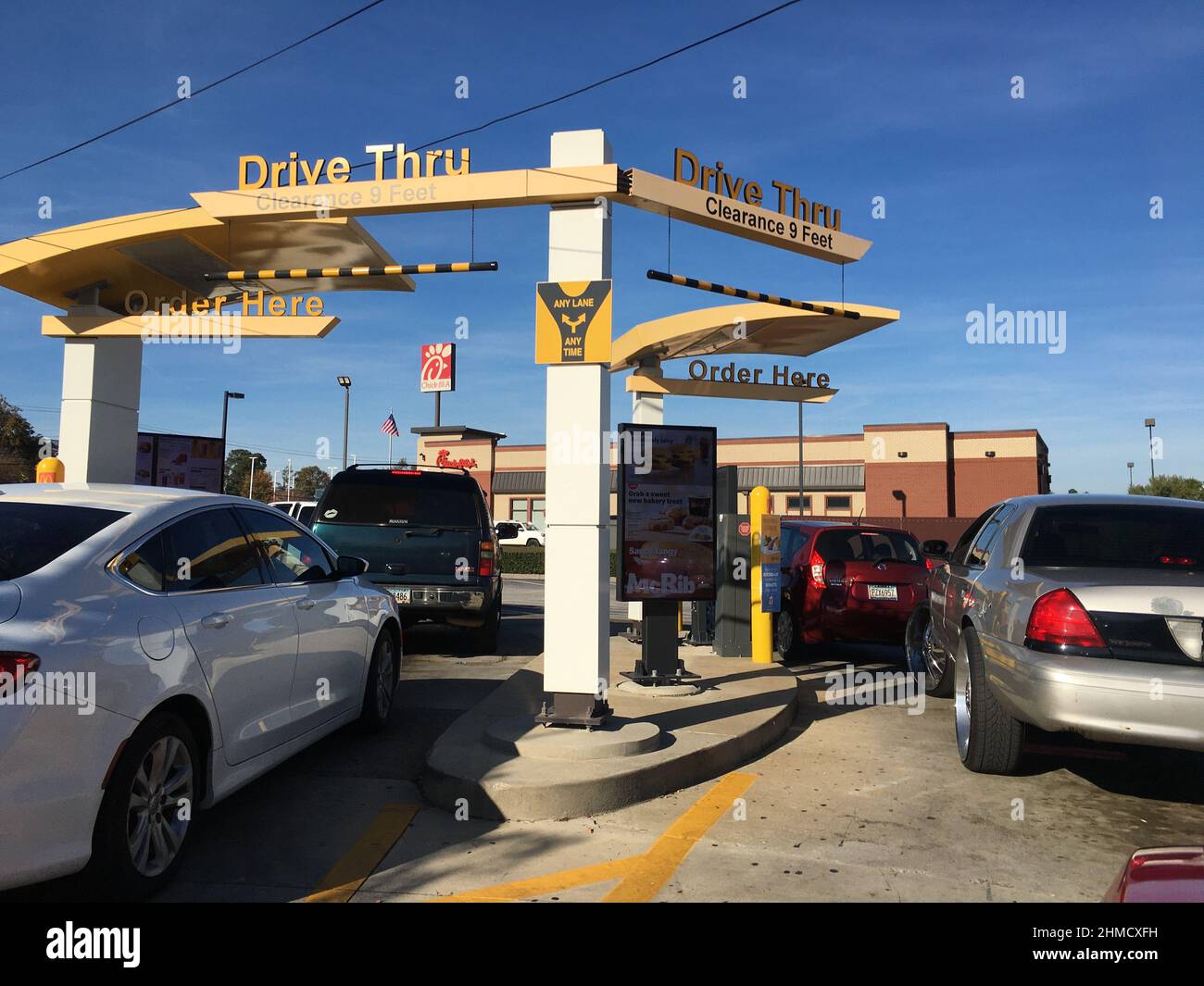 Augusta, Ga USA 12 20 20 McDonalds drive thru cars waiting Stock
