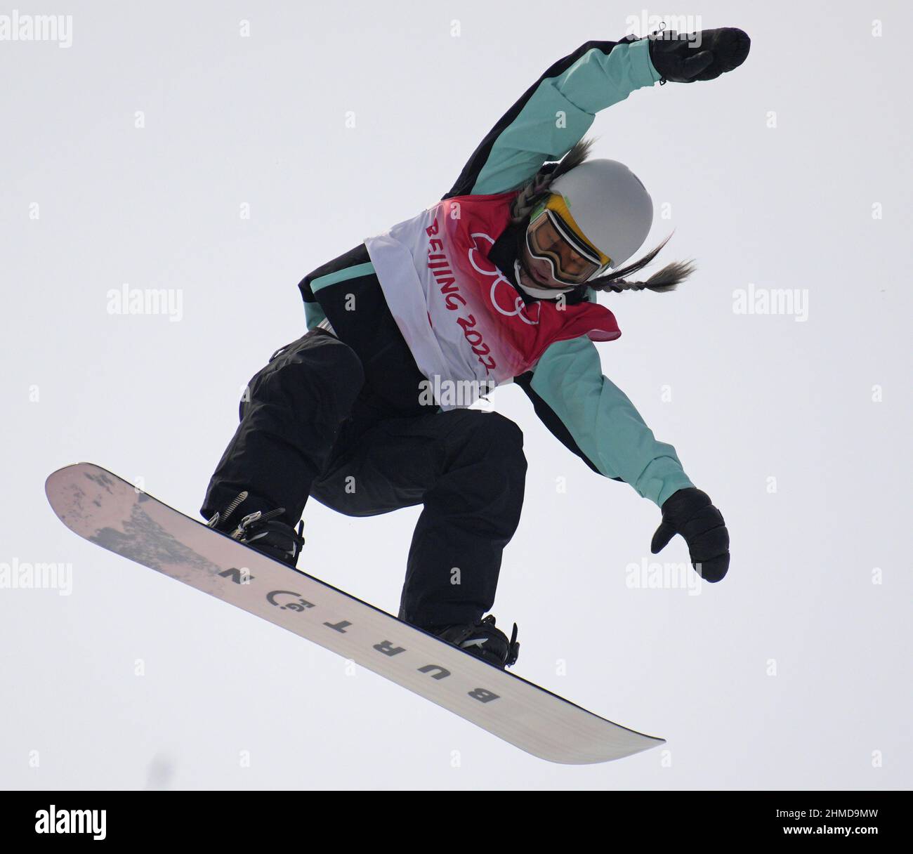 Snowboard halfpipe hi-res stock photography and images - Page 3