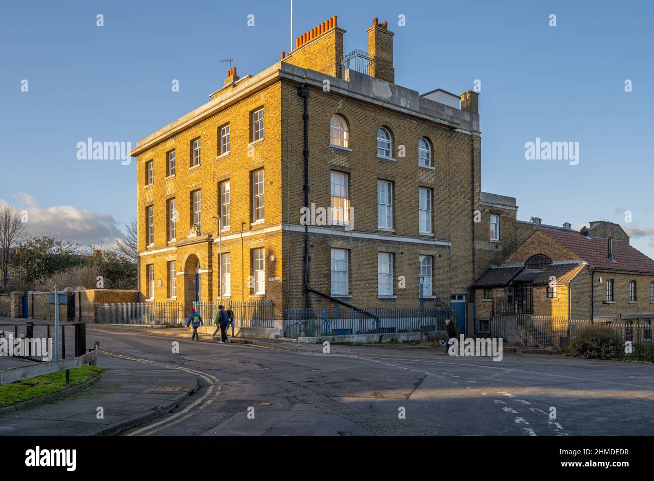 Gravesend customs house at sunset. Closed and awaiting redevelopment Stock Photo Alamy