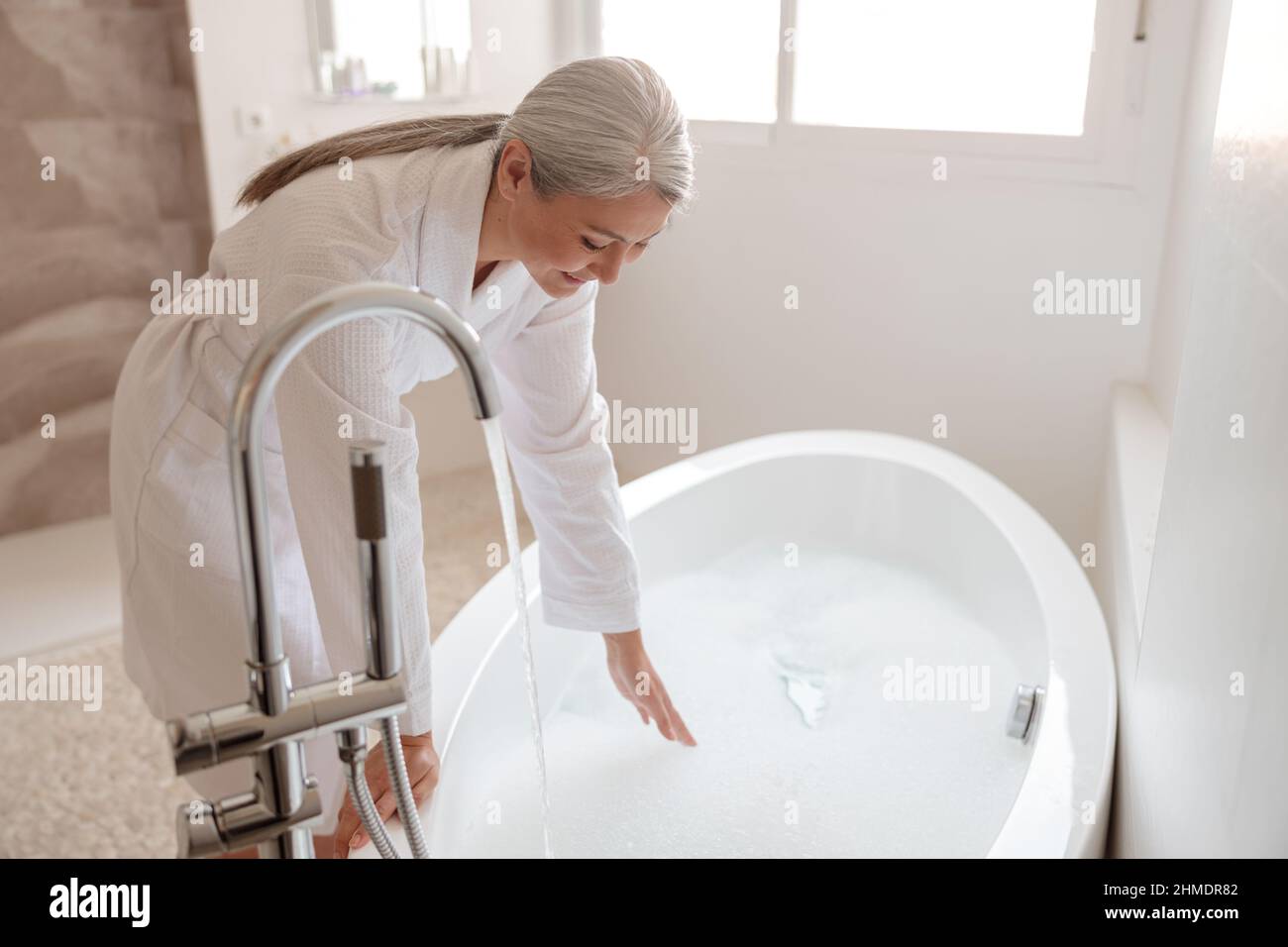 Asian bath tub hi-res stock photography and images - Alamy