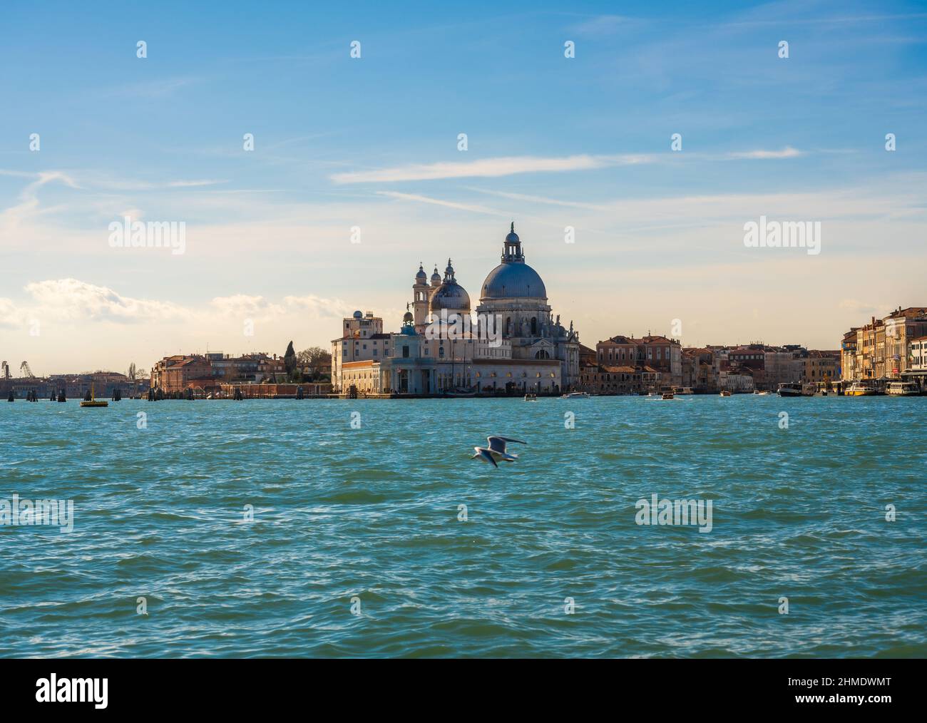 Lone gondola the grand canal venice hi-res stock photography and images ...