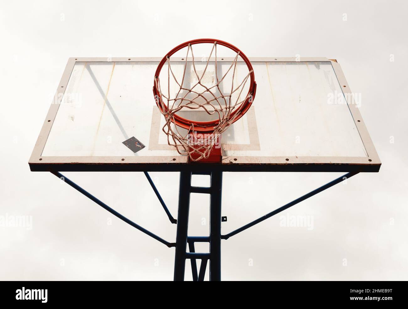 Basketball hoop and table viewed from below Stock Photo Alamy
