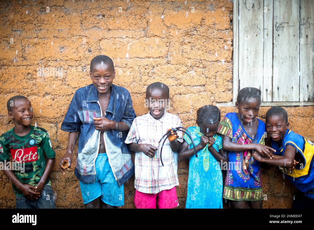 African city children hi-res stock photography and images - Alamy