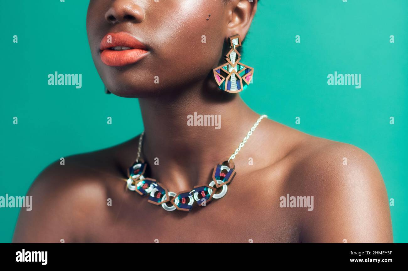 Portrait of black woman hi-res stock photography and images - Alamy