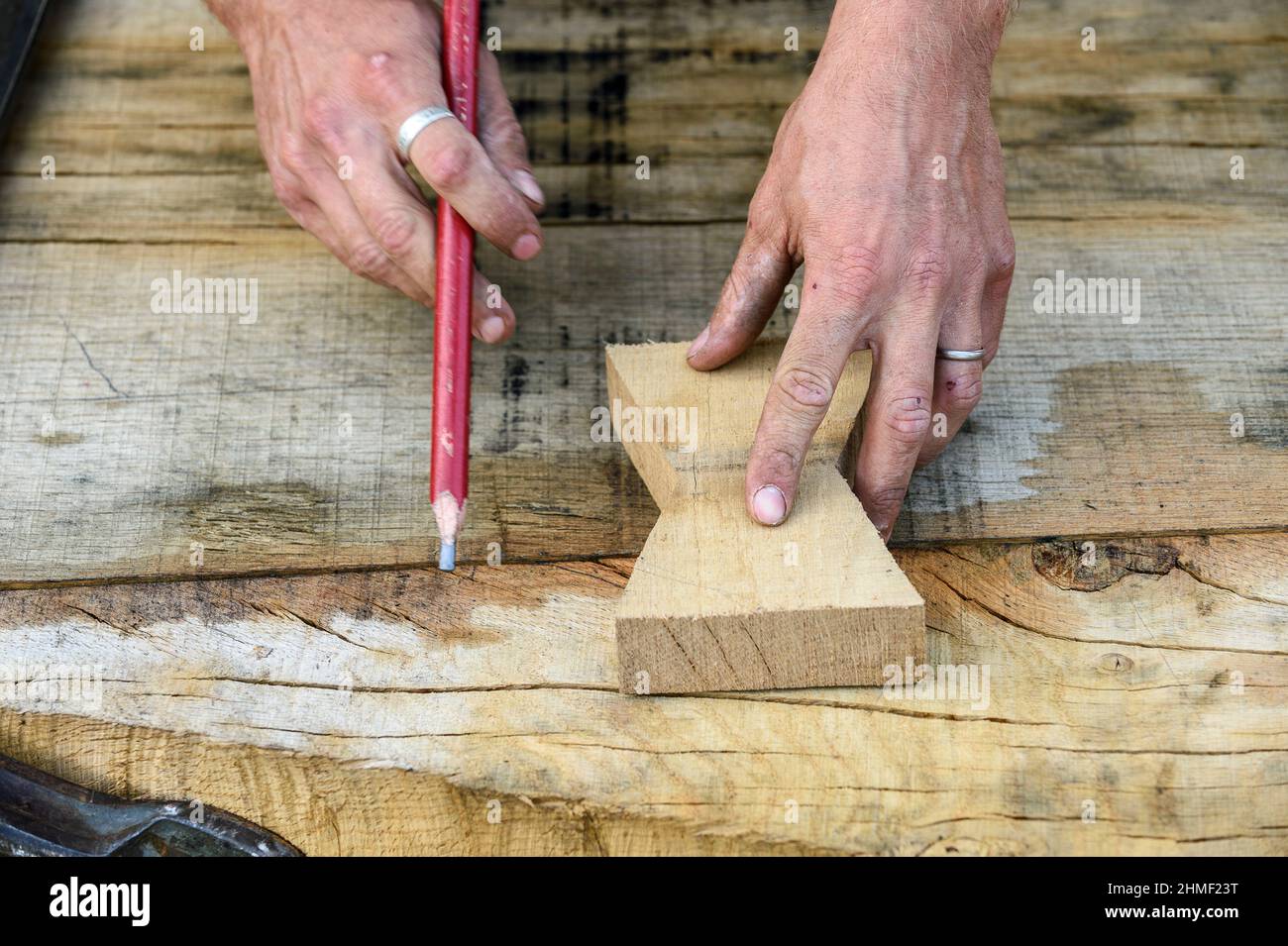 First rank ship of the XVIIth century construction in Gravelines. Work is done by craftsmen specialised. Cabinetmaker Construction du navire de premie Stock Photo