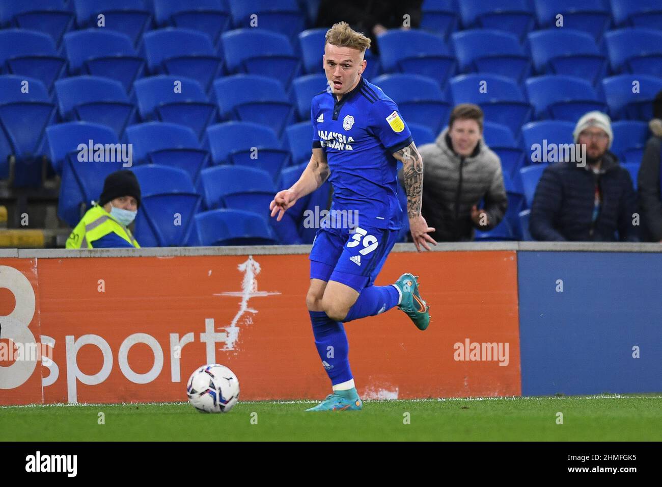 Isaak Davies: Cardiff City youngster has watched Huddersfield winner '1,000  times' - BBC Sport