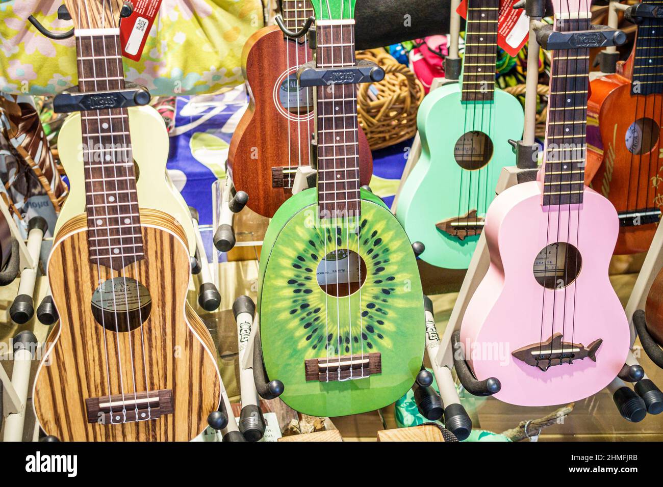 Ukulele hawaii hi-res stock photography and images - Alamy