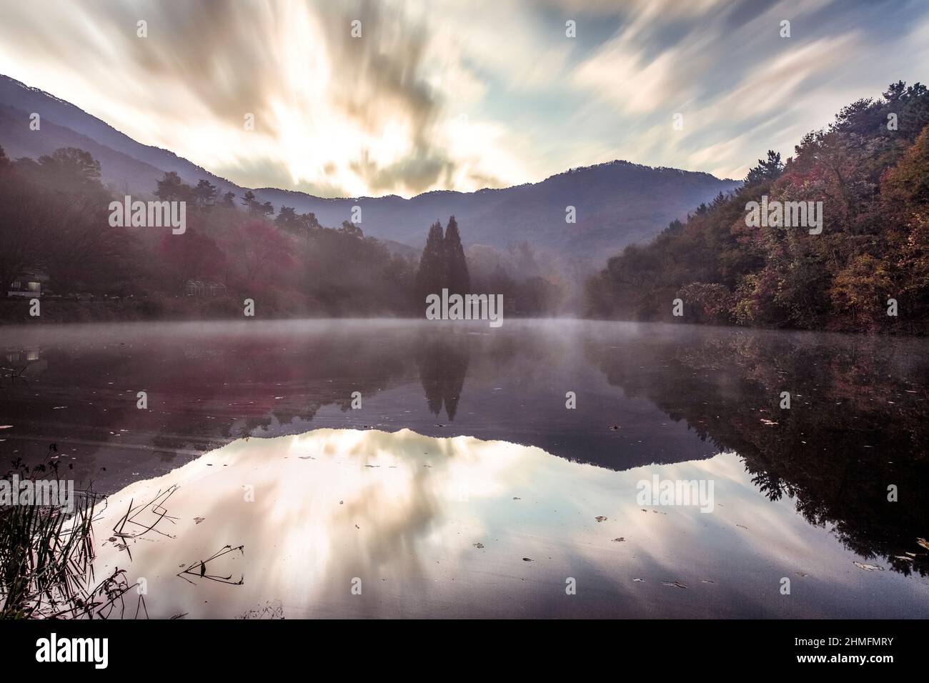 Beauty of morning on a lake hi-res stock photography and images - Alamy