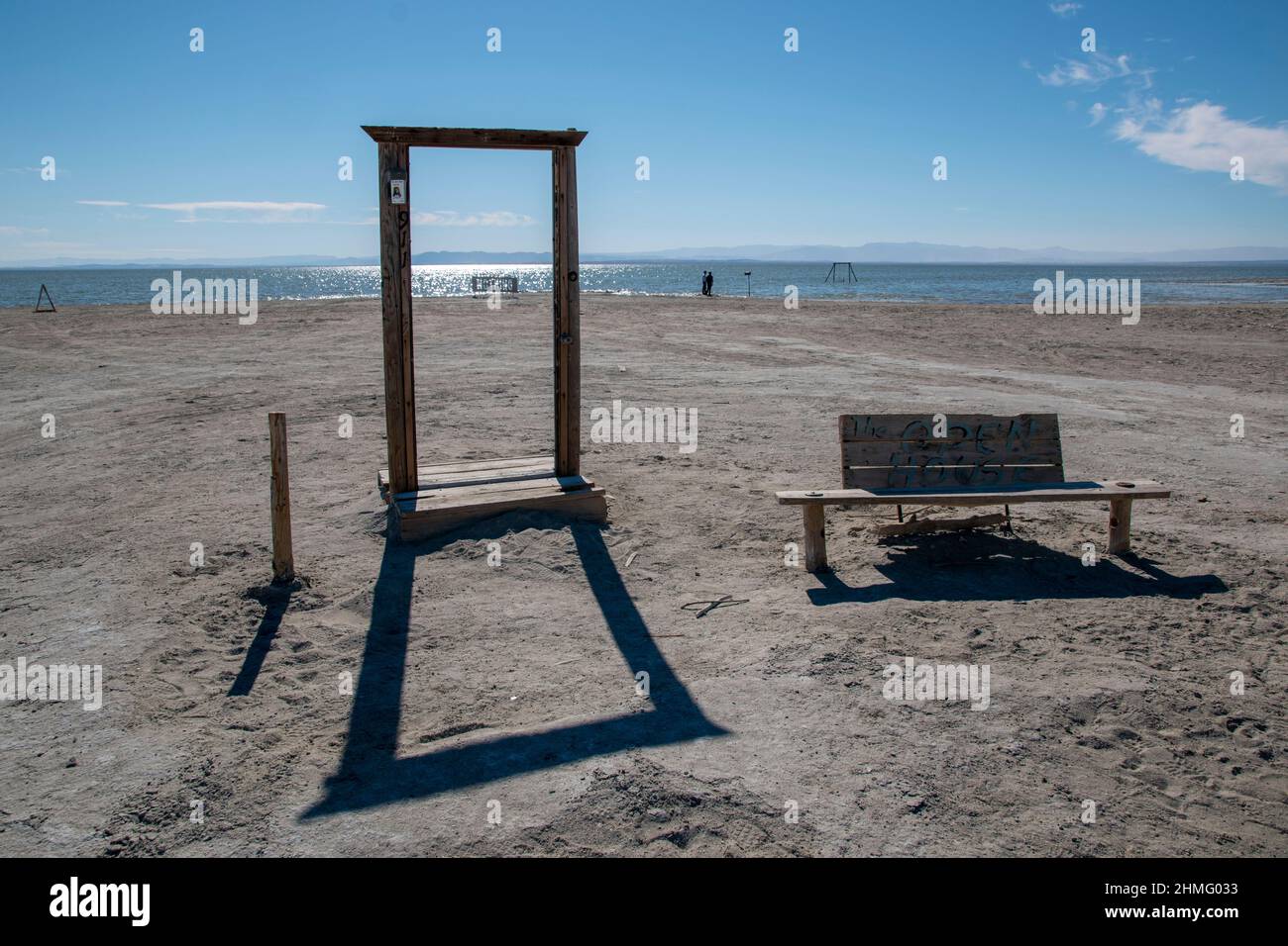 Man on the beach in winter hi-res stock photography and images ...