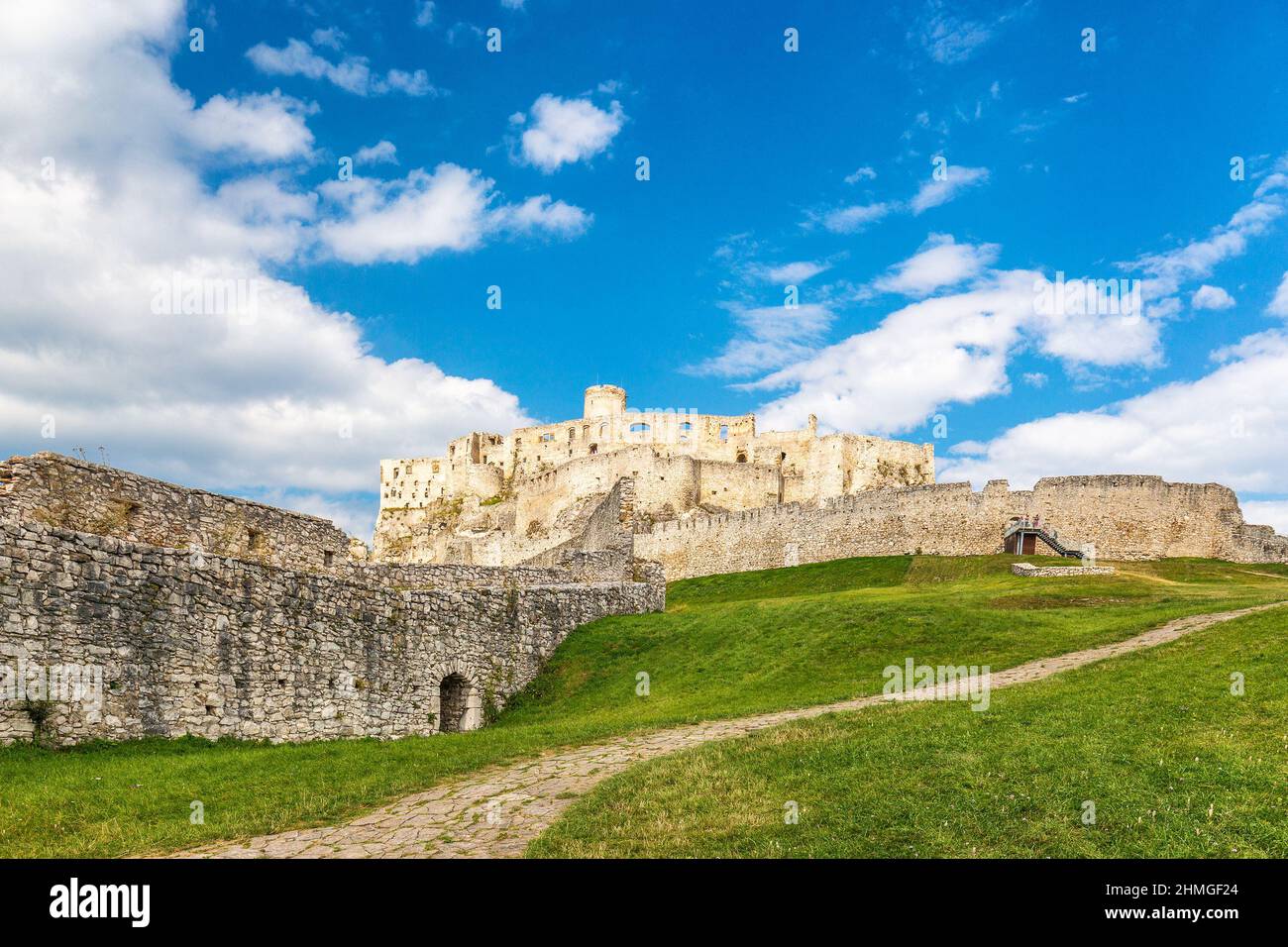 The Medieval Spis Castle Central Europe Slovakia Stock Photo Alamy the-medieval-spis-castle-central-europe-slovakia-stock-photo-alamy