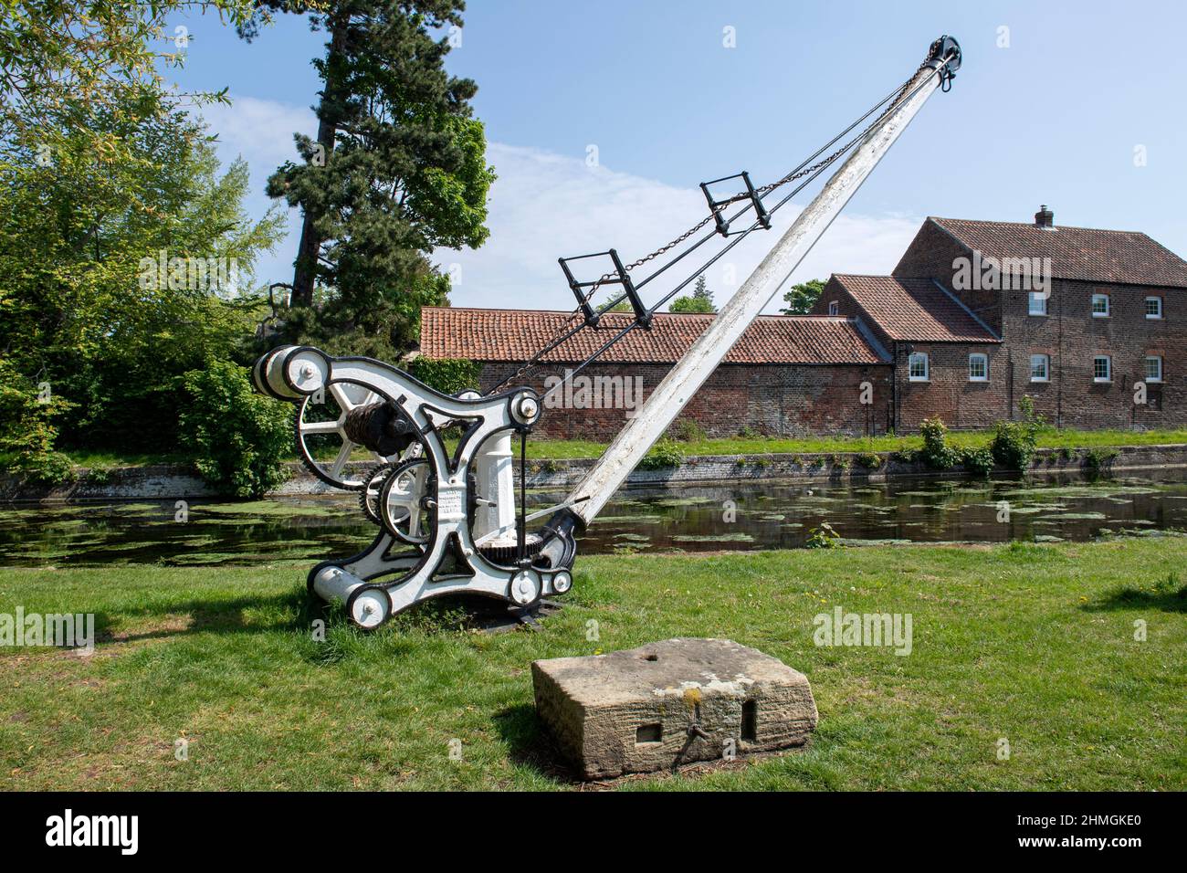 An old crane next to the canal at Riverhead in Driffield, East Yorkshire. Stock Photo