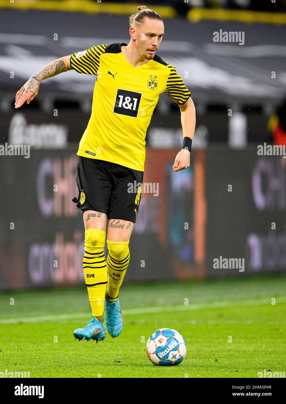 Marius WOLF (DO) action, soccer 1st Bundesliga, 21st matchday, Borussia  Dortmund (DO) - Bayer 04 Leverkusen (LEV) 2: 5, on February 6th, 2022 in  Dortmund/Germany. #DFL regulations prohibit any use of photographs