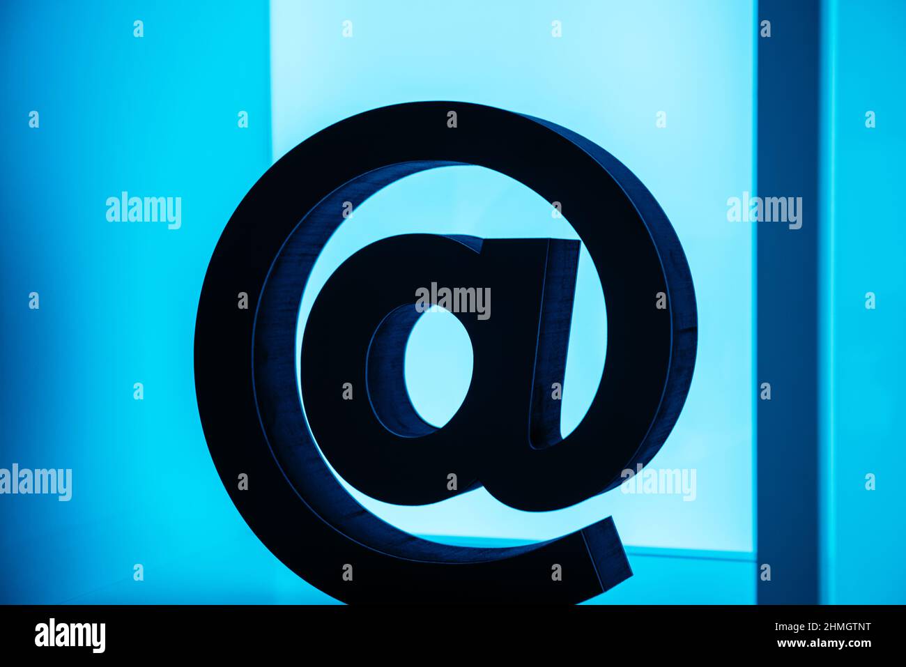 at sign or address sign the symbol in an E-mail address that separates ...