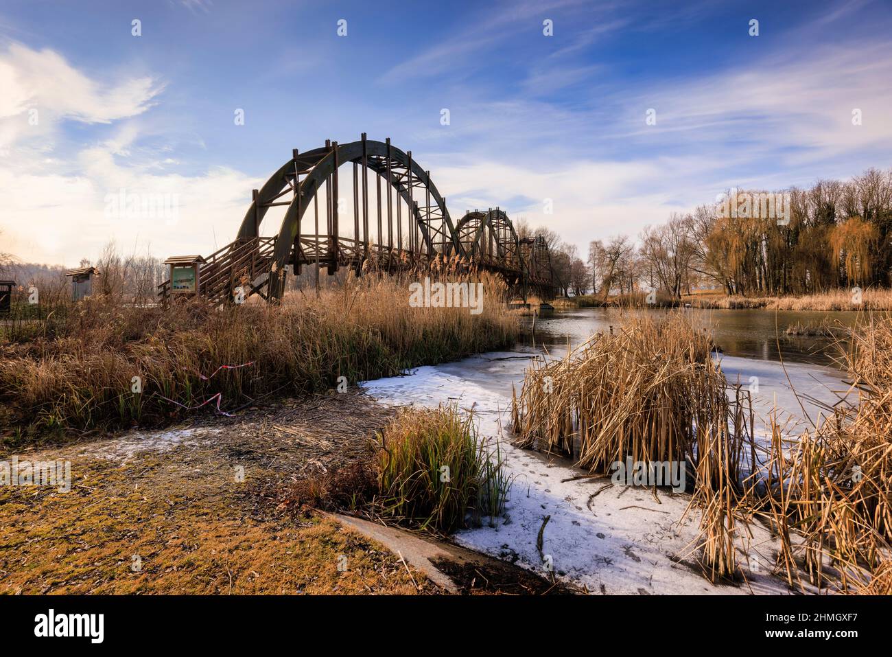 Sziget Bridge Kanyavari sziget hi-res stock photography and images - Alamy