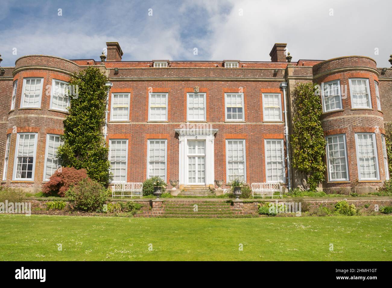 Georgian house uk hi-res stock photography and images - Alamy